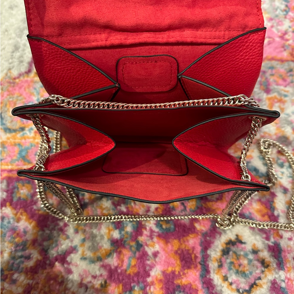 Red Cross Body Purse - Picture 5 of 8